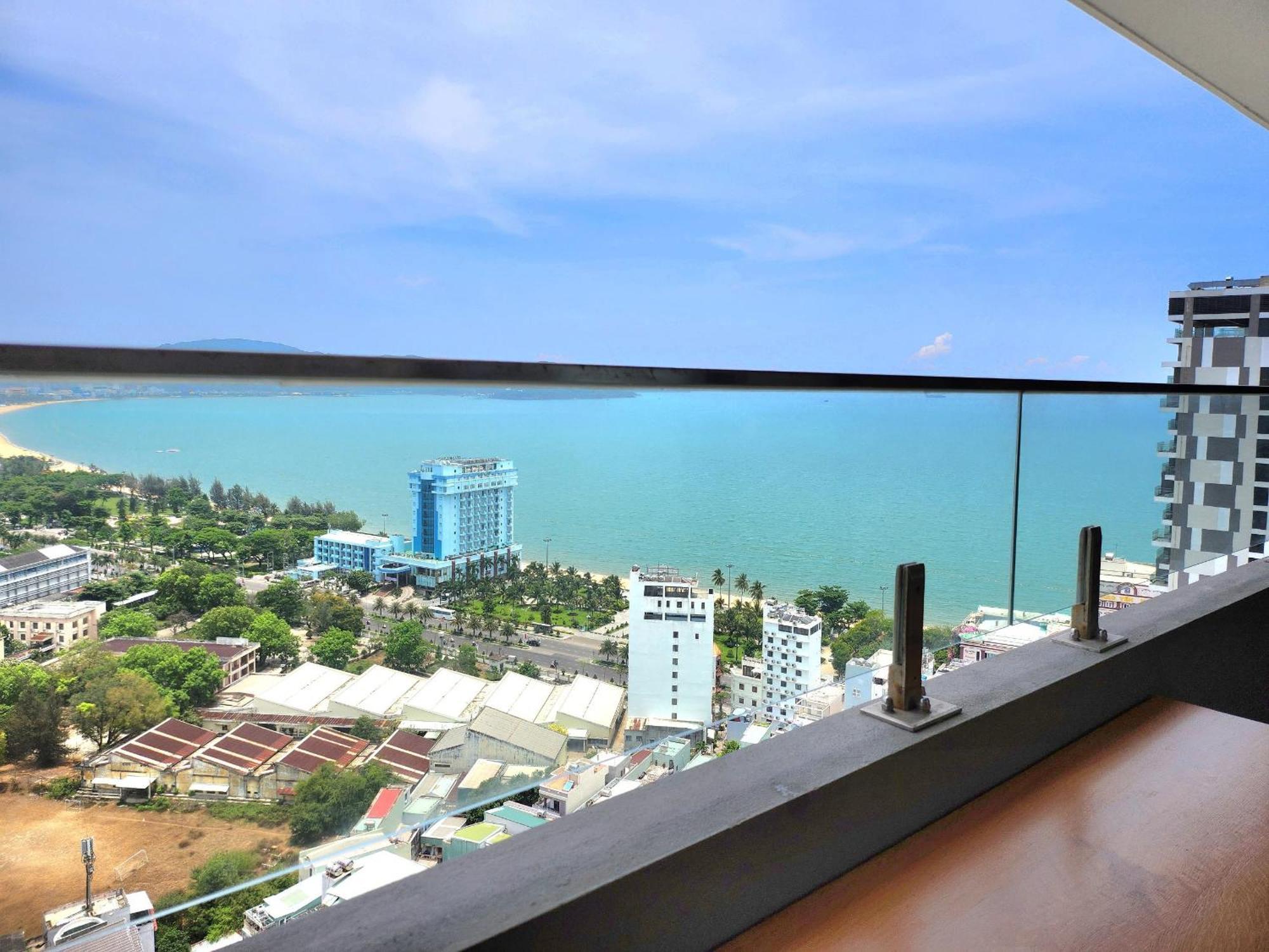Flc Sea Tower Quy Nhon Seaview Condotel Номер фото
